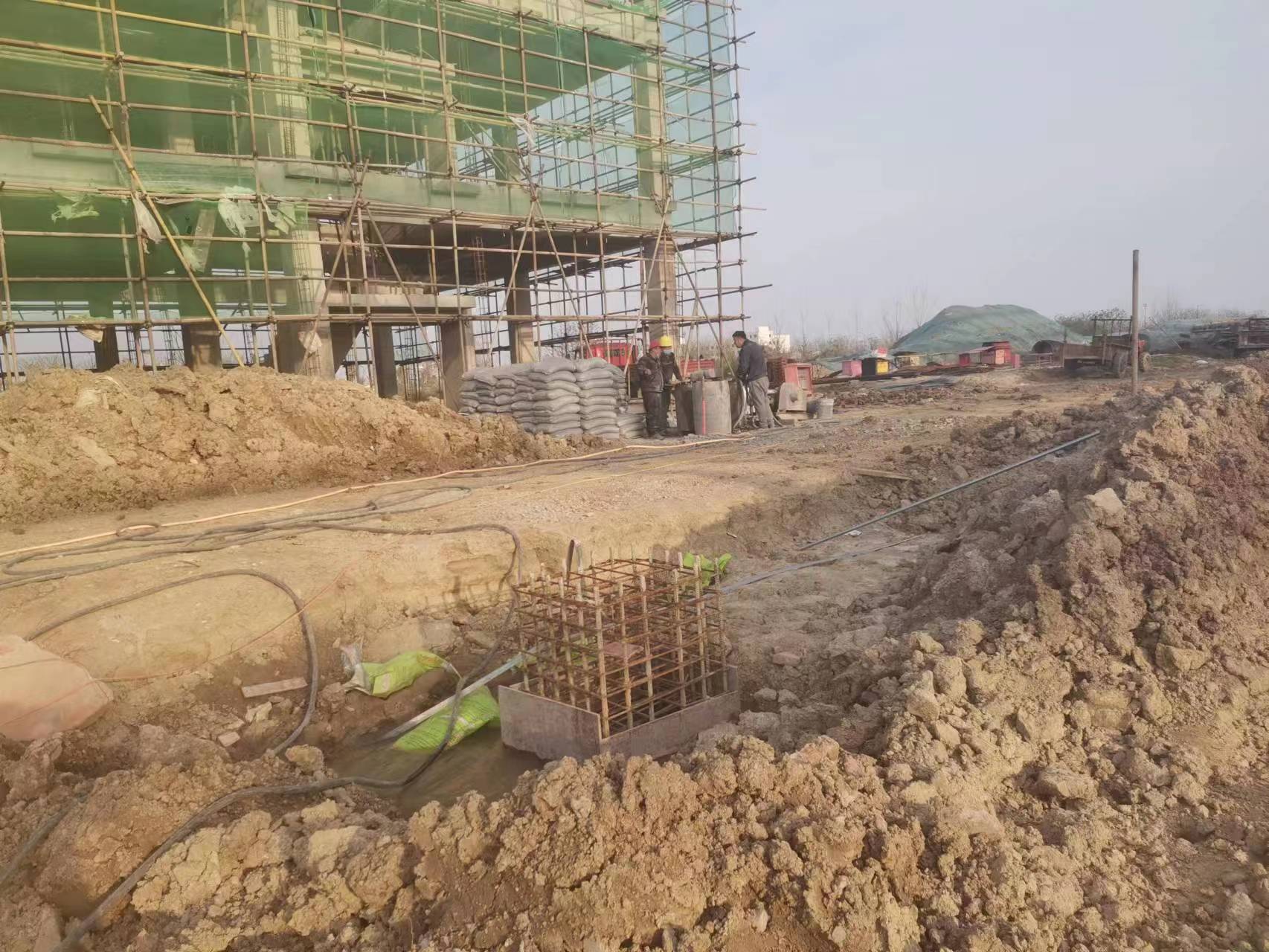 黄岩当桥梁出现裂缝的时候应该及时加固修补